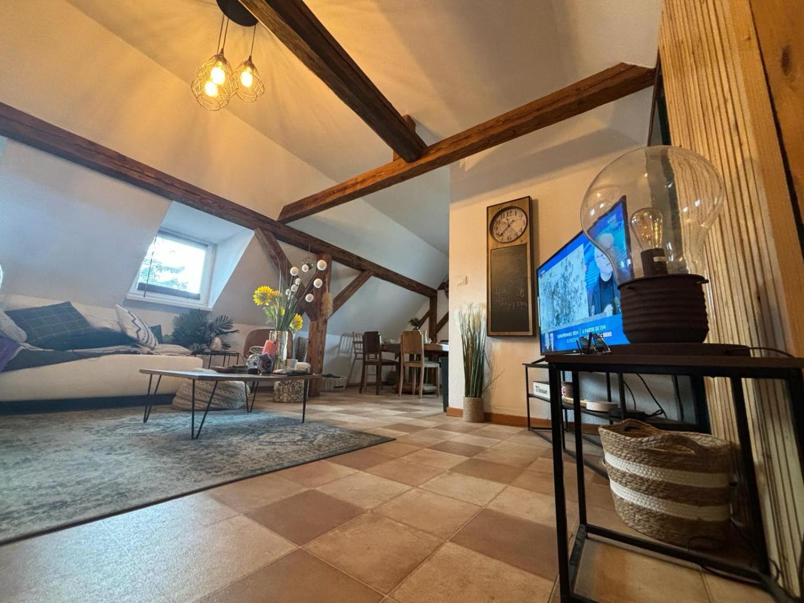 Charmant Appartement Proche Strasbourg A Eckwersheim Exteriör bild